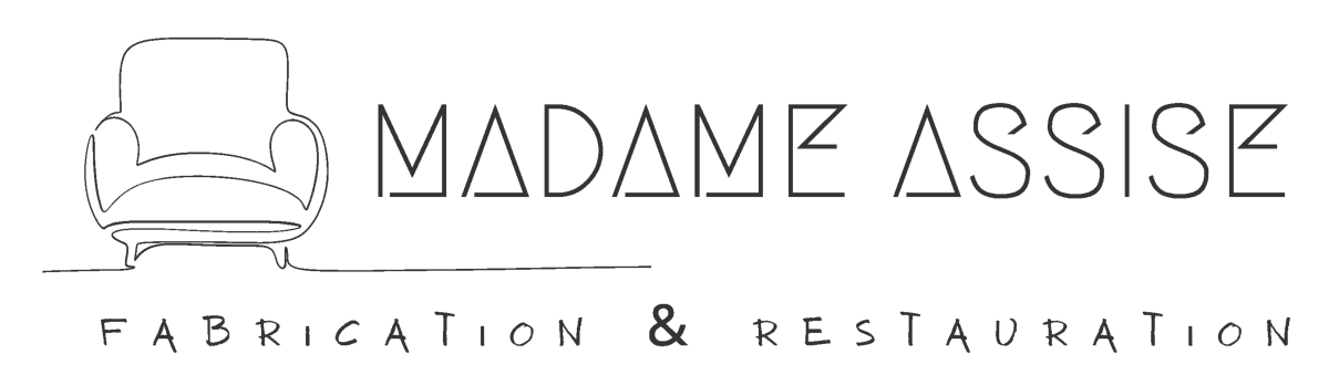 Madame assise Biarritz